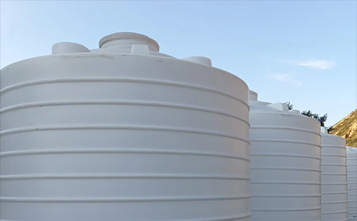 民勤塑料大桶怎么选？PE/PP材质区别及选购指南